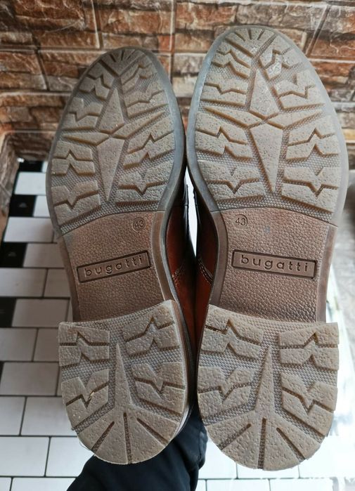 зимові черевики Bugatti  (43р.27.5 см)