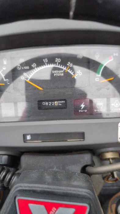 Japoński traktorek Yanmar F 230 z glebogryzarką 4x4 23 KM Rewers