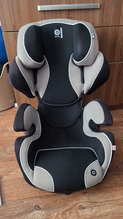 Дитяче автокрісло Kiddy Cruiserfix Pro 2 із системою isofix