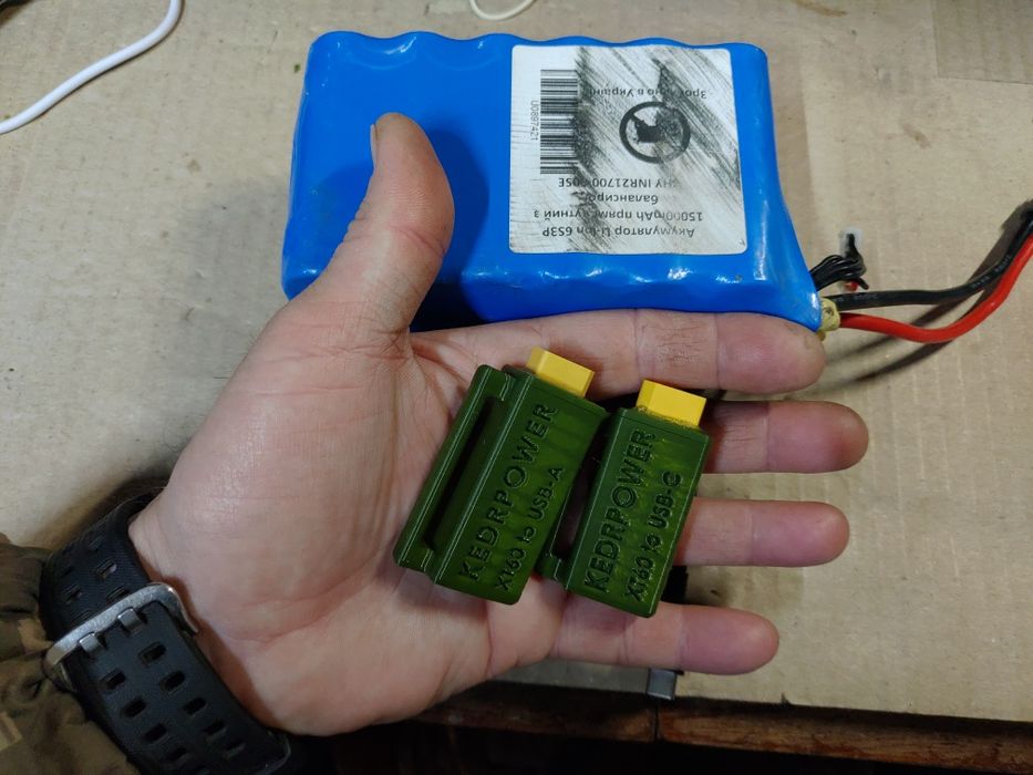 Повербанк пілотам FPV, заряджайка телефона з батареї з XT60