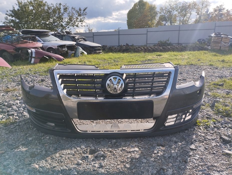 Решітка Радіатора Фольксваген Пасат В6 Volkswagen Passat  b6 б6
