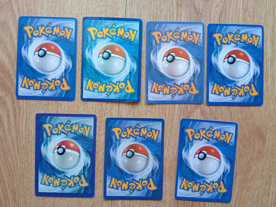 Cartas Pokémon várias