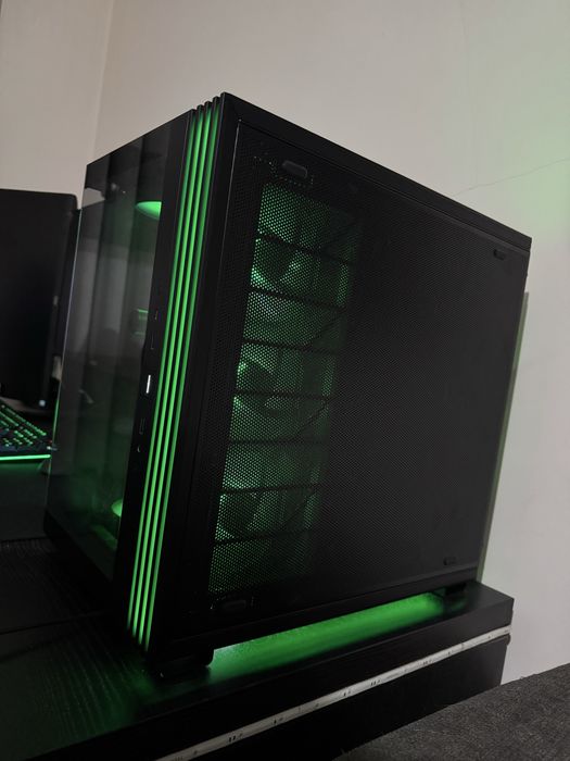 PC Gaming High End 9800X3D | RTX 5080 | 32G DDR5 | Custom Water Cooler