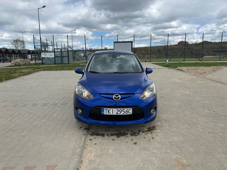 Samochód Mazda 2