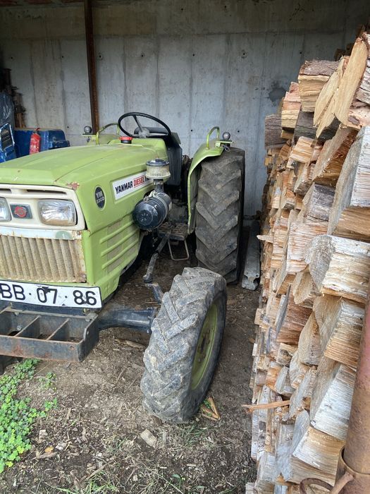 Trator yanmar 4x4 de 35cv