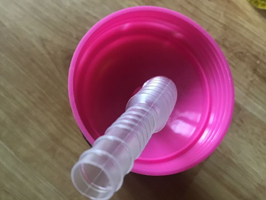 Kubek z zakręcanym wieczkiem, kolorowy , poj 400 ml