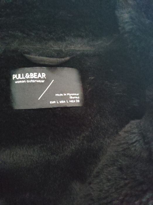 Blusão preto pull&bear
