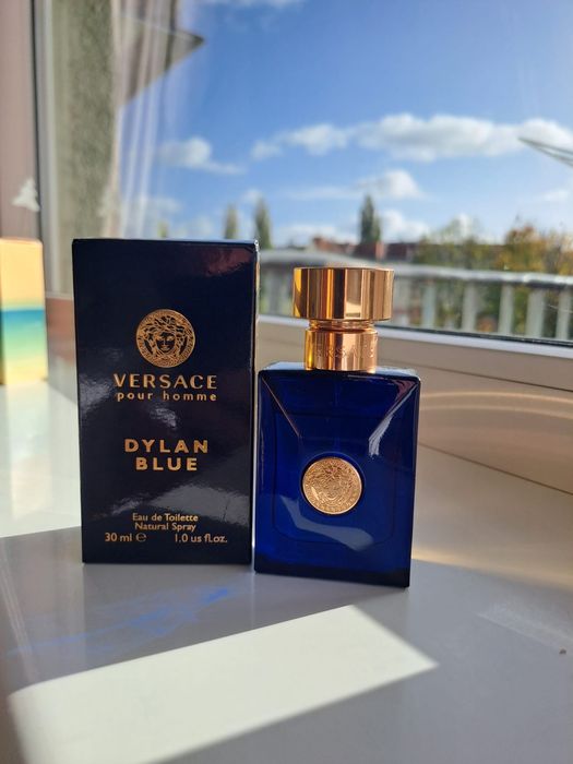 Versace ‘Dylan Blue’ Eau de Toilette Pour Homme 30ml
