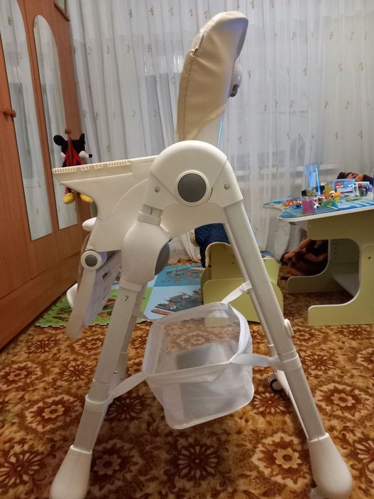 Стільчик дитячий для годування з регульованою спинкою Toti