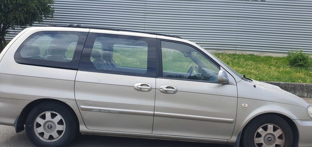 KIA Carnival 2002