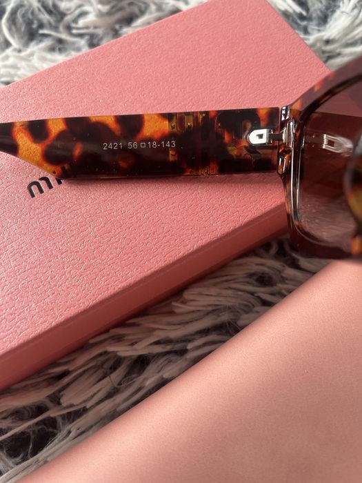 Okulary przeciwsłoneczne Miu Miu