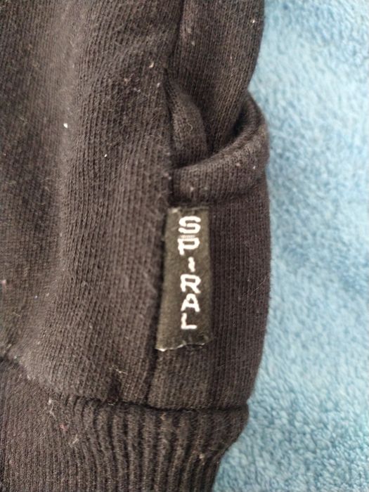 czarna bluza z kapturem róża goth emo alternative