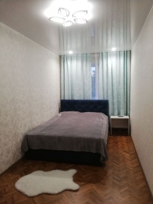 Погодинно подобово готель Україна , район Голливуда , центр