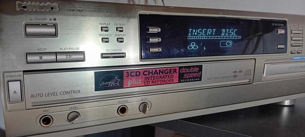 Gravador de CDs Philips CDR 786