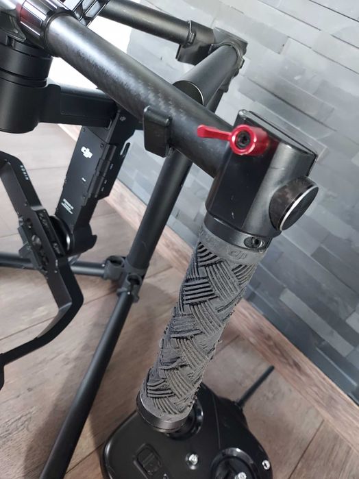 dji ronin m . profesionalny  stabilizator obrazu