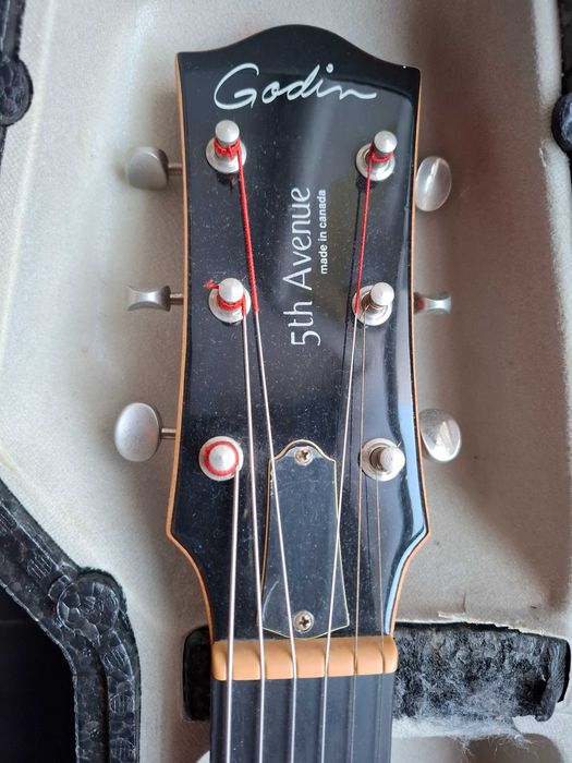 Godin 5th Avenue Uptown GT (OPORTUNIDADE)