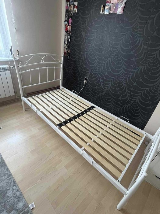 Łóżko 90/200 metalowe biale