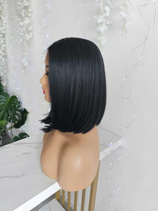 Monika – Peruka syntetyczna czarna Long Bob Lace Front TrueHair®