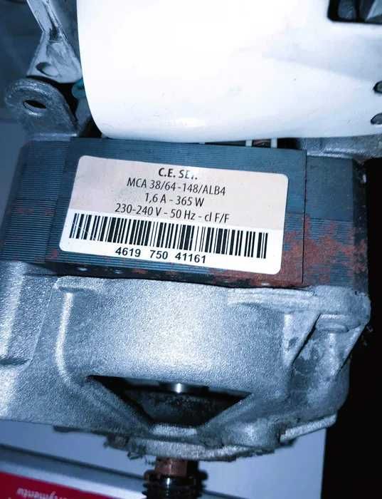 Silnik i inne części do pralki AWE 2519 P Whirlpool używane...