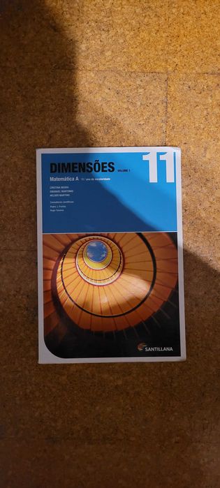 Manuais de ensino secundário usados disciplinas diversas,