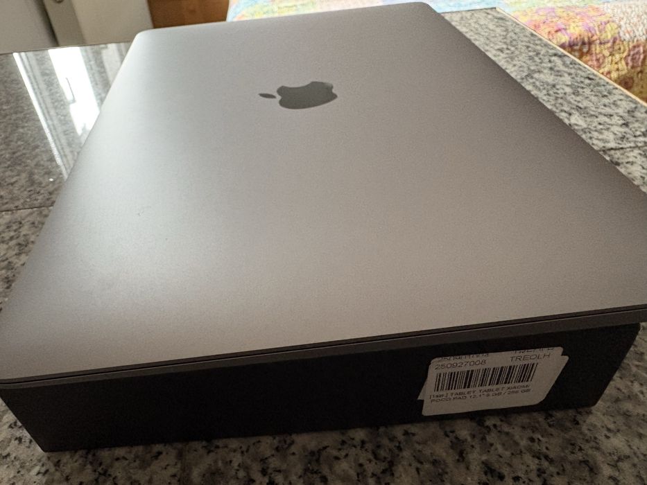 Macbook Air M1 8/256gb
