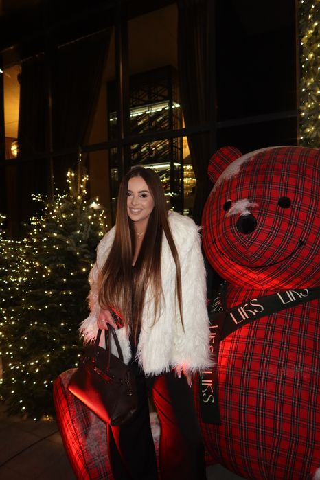 Шубка молочна під ламу