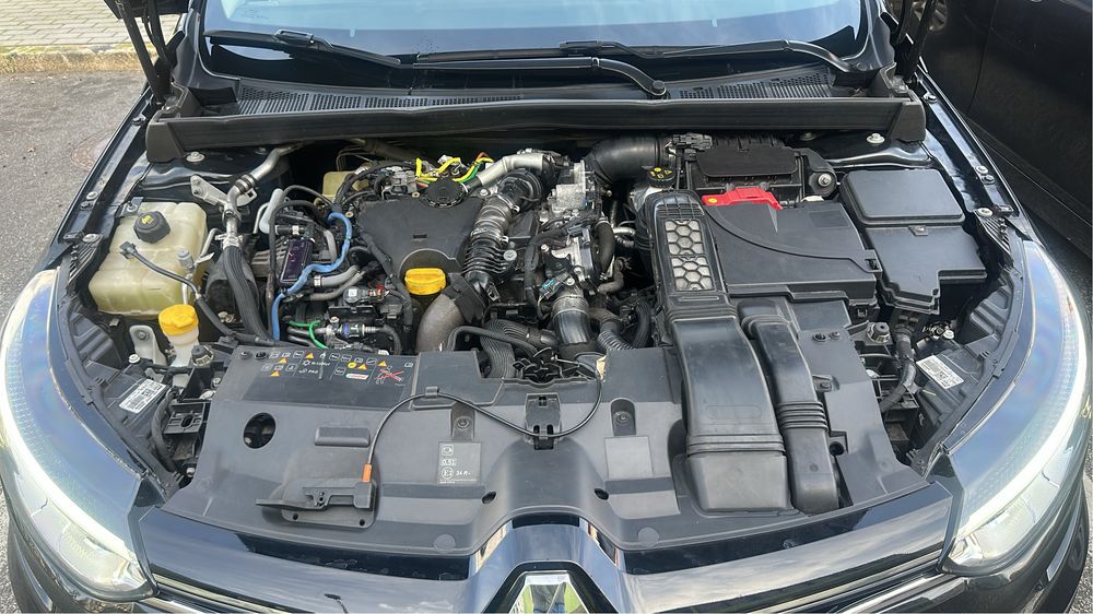 Renault megane 1.5 Space tour 1.5 diesel engine ( Push button start