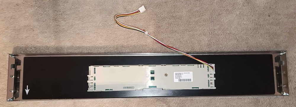 Panel przedni piekarnika Whirlpool – Panel Sterujący + Wyświetlacz