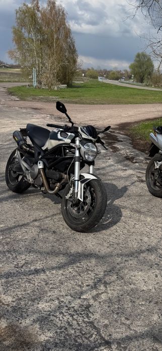 Ducati Monster 696 2014