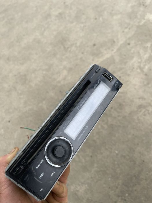 Магнітола PIONEER-DEN-4000 UB