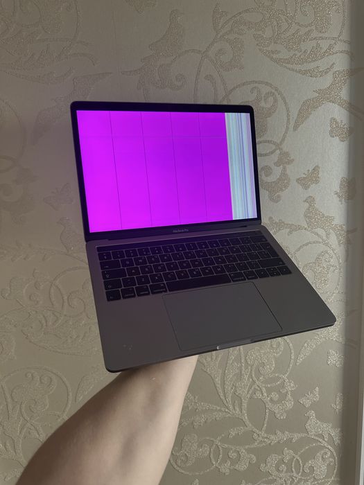 macbook pro touch bar - купити ноутбуки - Ціна на OLX.ua