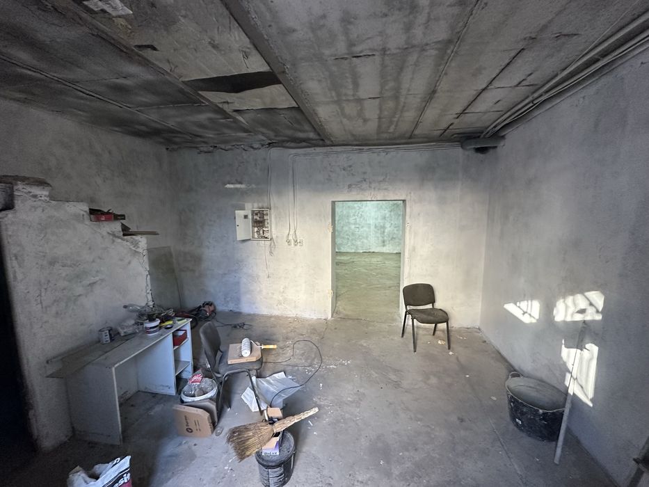 Продається цокольне приміщення по вул. Галицька 160м2