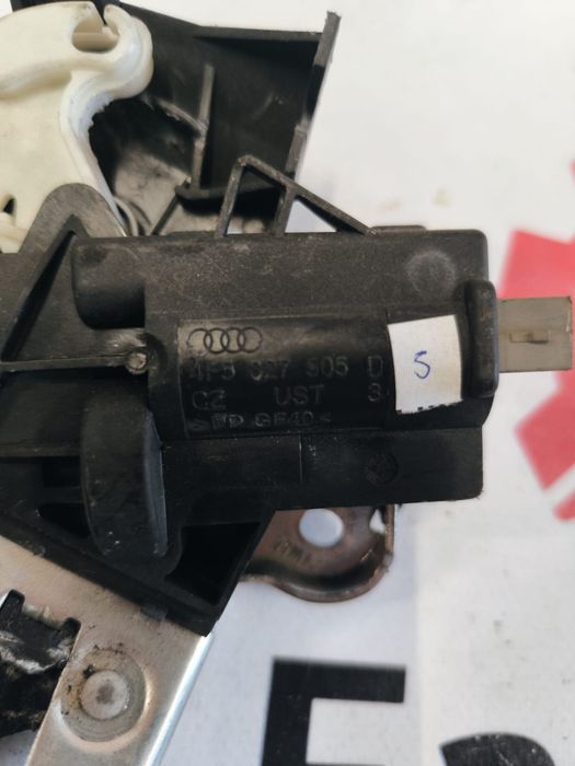 Ficheira Da Mala VW PASSAT CC B6
