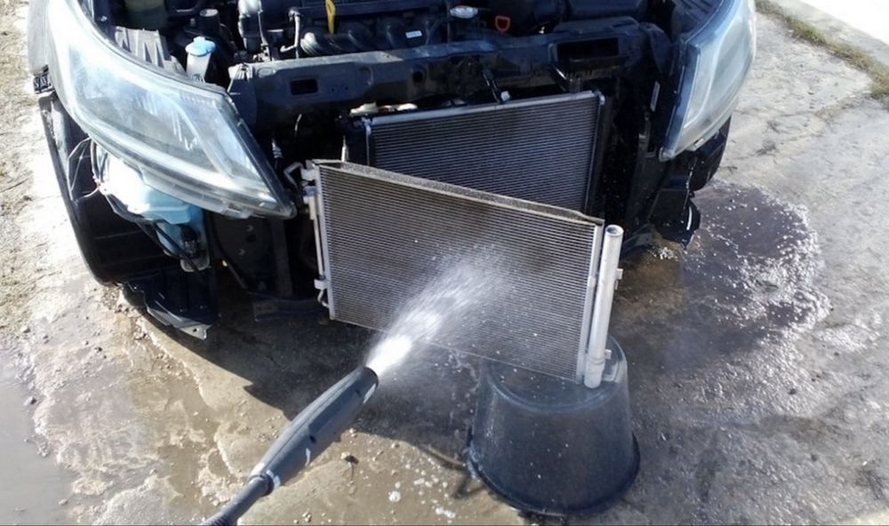 Миття радіатора двигуна, кондиціонера, інтеркулера (Позняки)