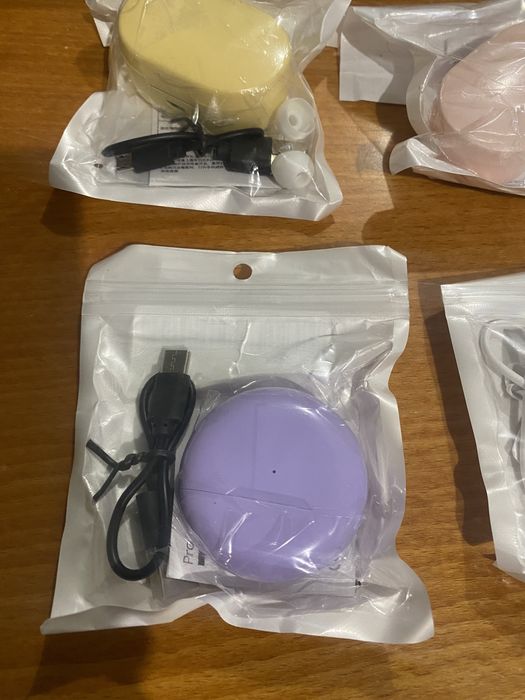 Безпровідні навушники