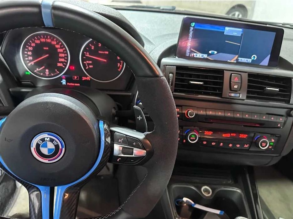 BMW serie 1 executive, caixa auto 8gears
