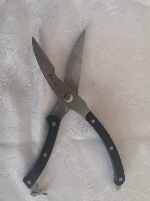 Tesoura para frangos cozinha