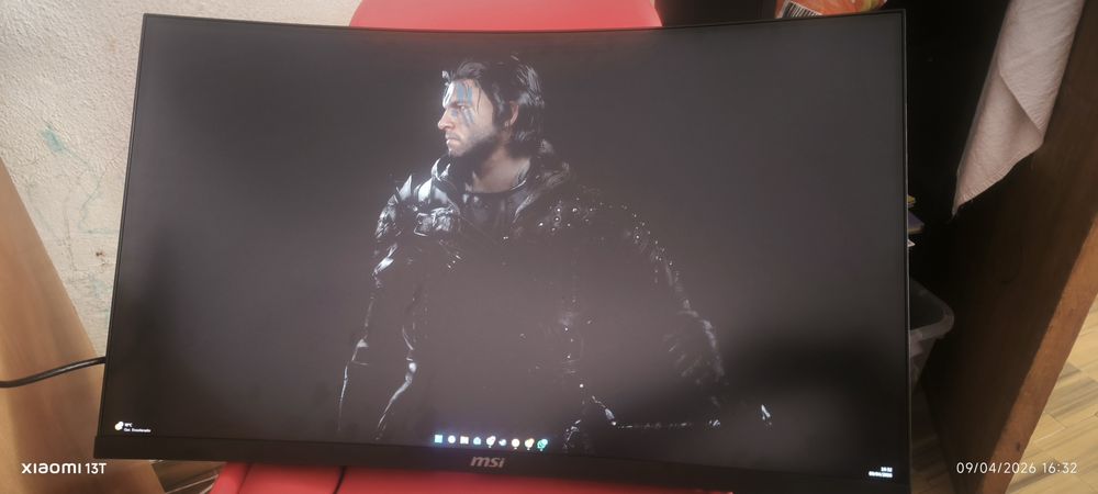 Combo monitor msi 31"+ memória Ram 8gb
