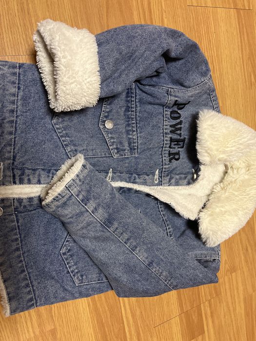 Джинсова тепла куртка р.130