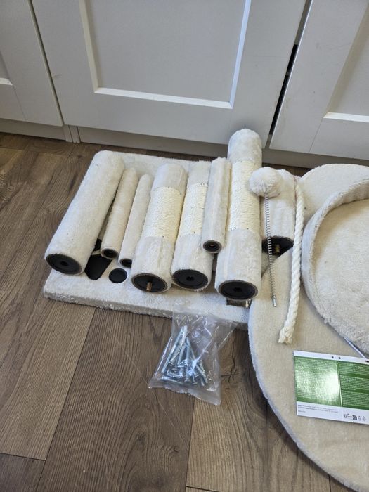 Lionto drapak dla kota, 112 cm, legowisko,