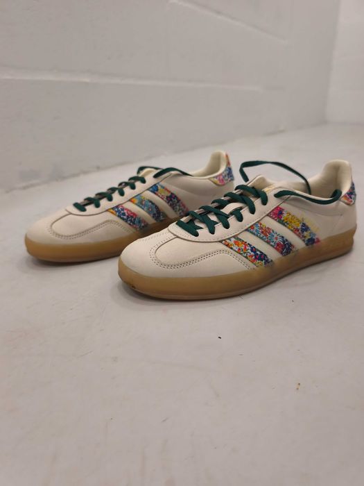 adidas Gazelle Indoor x Liberty London Floral (Tam. 42 / US 10) — Como Novas