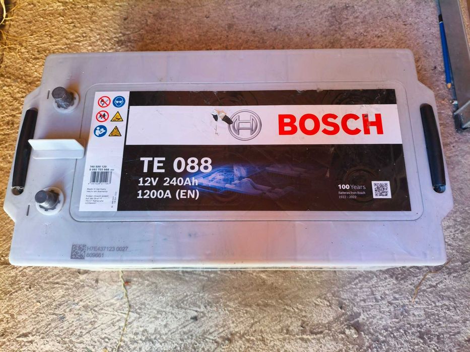 Автомобільний акумулятор EFB Bosch 6СТ-240 Аз TE (TE0 888)
