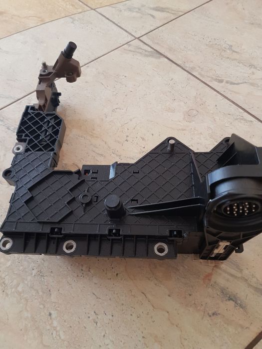 Ford Корпус клапана коробки передач AL3P-7G276-AJ