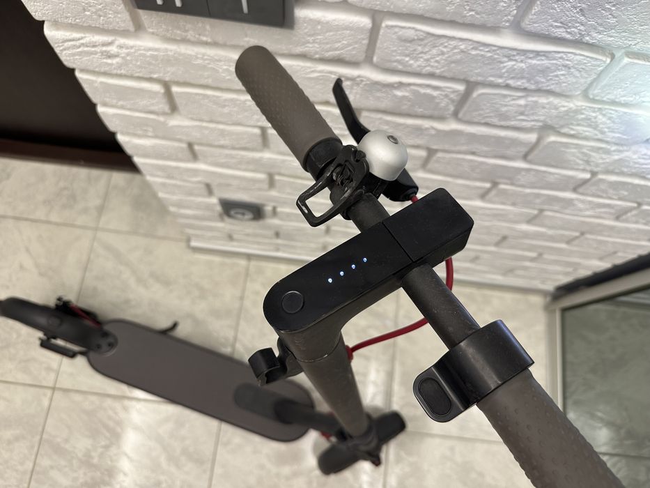 Електросамокат Xiaomi Scooter m365