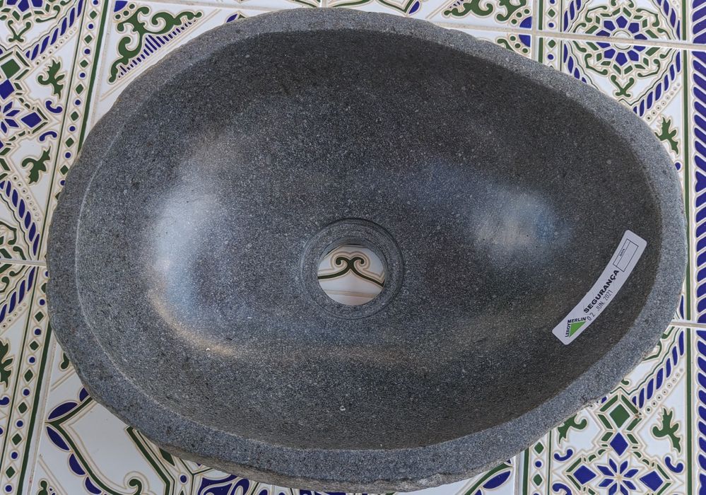 Lavatório de pousar em pedra - NOVO