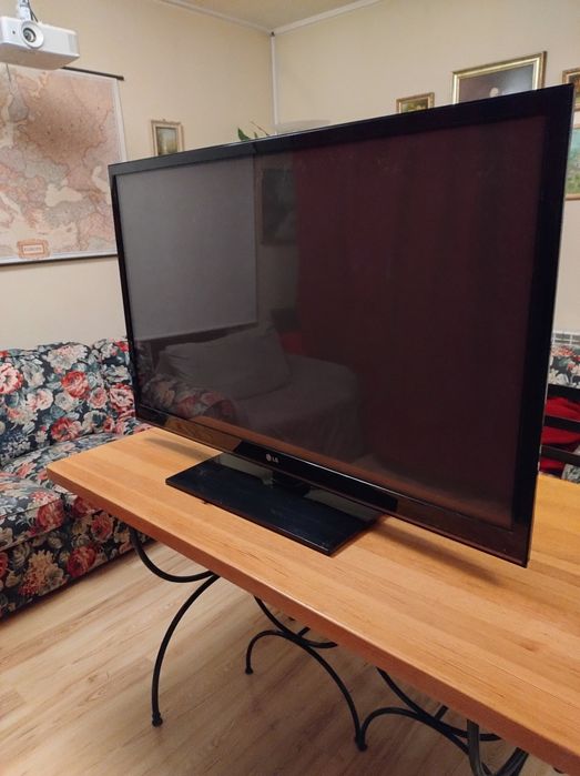 Telewizor 50 cal plazma LG fullHD, obrotowa podstawa