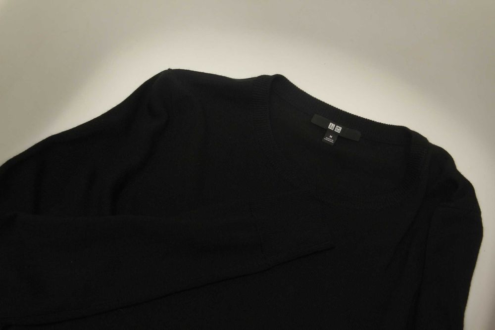 Uniqlo m, толстовка из гипоаллергенной шерсти pure new wool