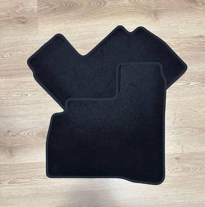 НОВІ Оригінальні килимки Mercedes-Benz E-Class W213