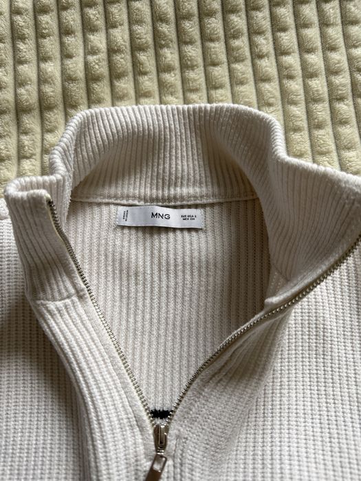 Светр в смужку від Mango