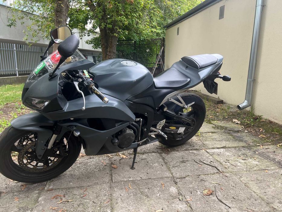 Honda CBR 600RR PC40